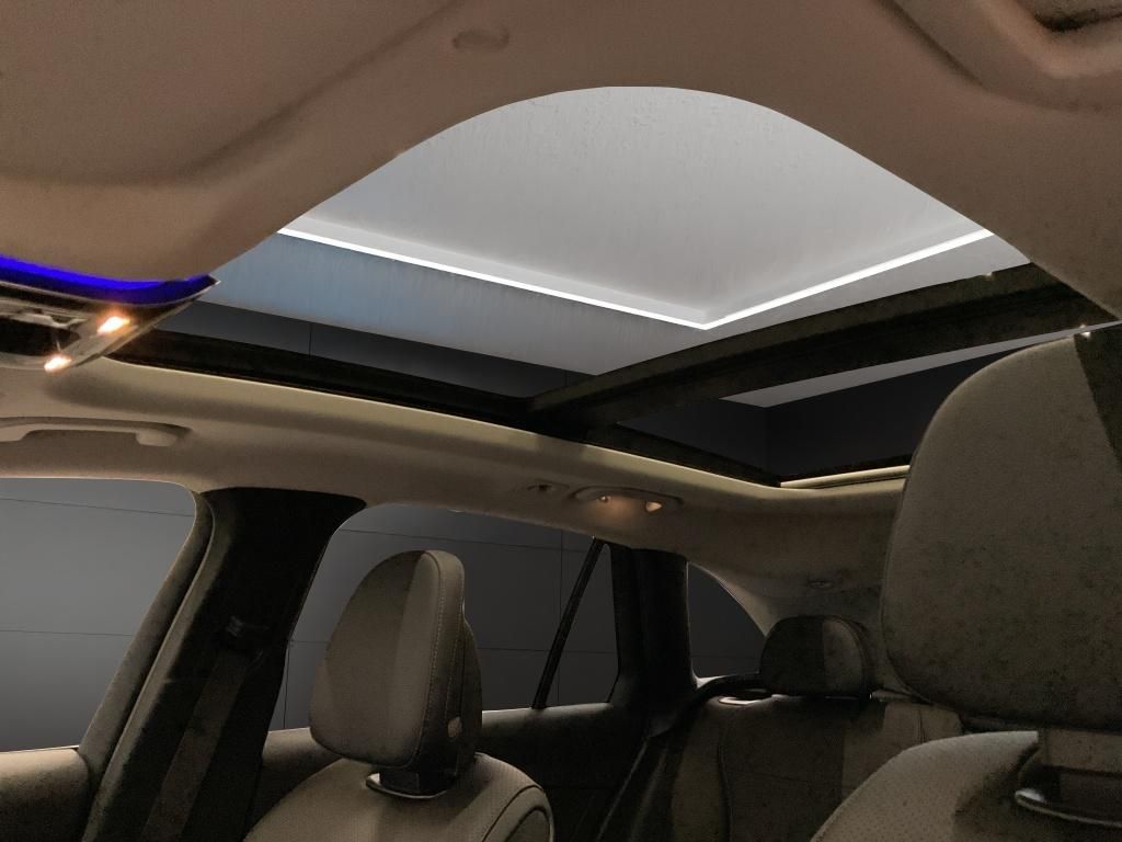 Mercedes-Benz GLC 300 e 4M AVANTGARDE PANORAMA DISTRONIC AHK