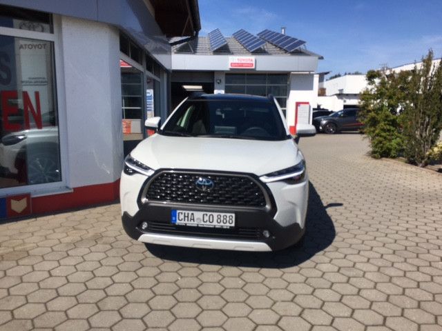 Toyota Corolla Cross Team D 2,0 Hybrid + Premiumpaket