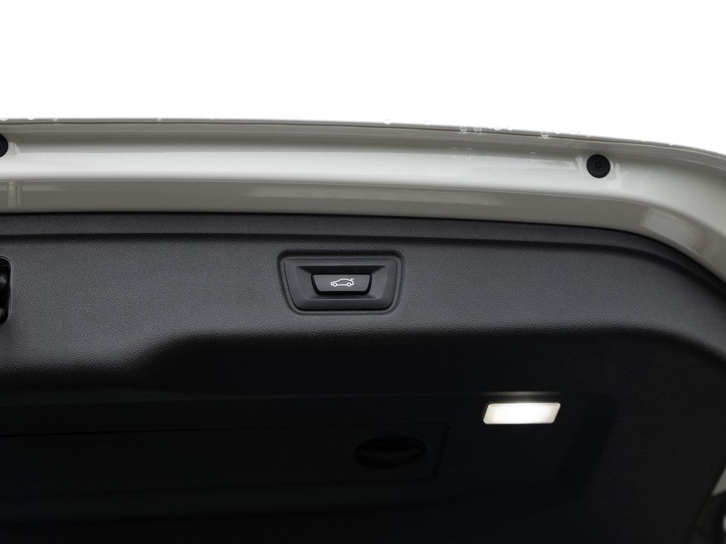 BMW 320e Touring M-Sportpaket - Samsaru's Car Outlet