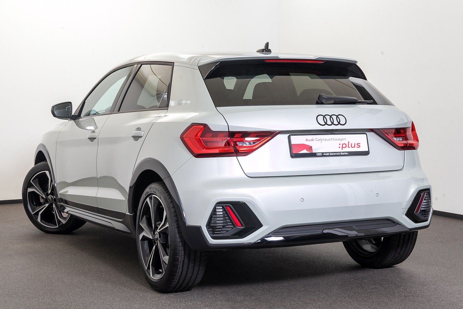 Audi A1 allstreet 35 TFSI S tr. - Samsaru's Car Outlet