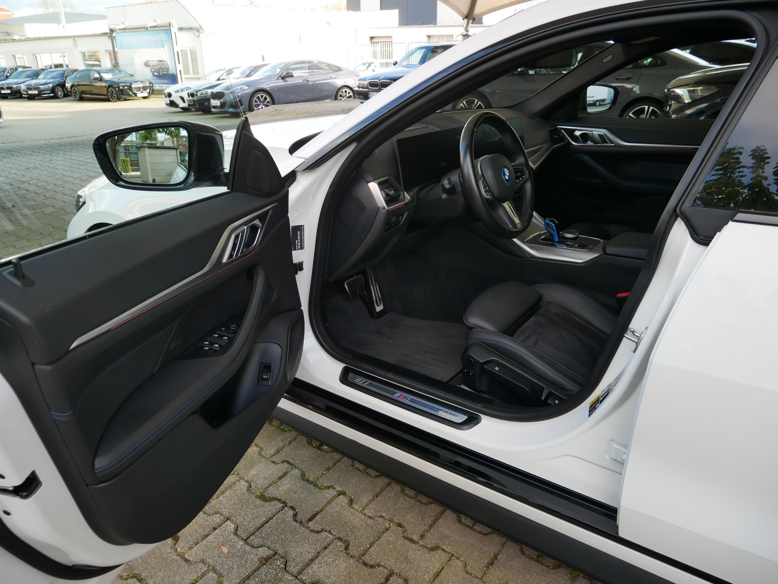 BMW i4 eDrive35 Gran Coupé M SPORT Head Up AHK Kamer