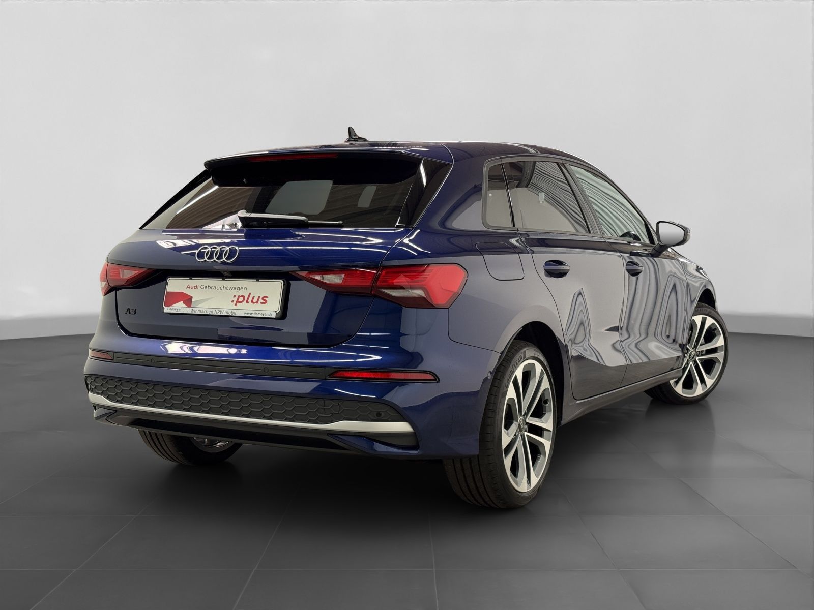 Audi A3 Sportback 35 TFSI ADVANCED - Samsaru's Car Outlet