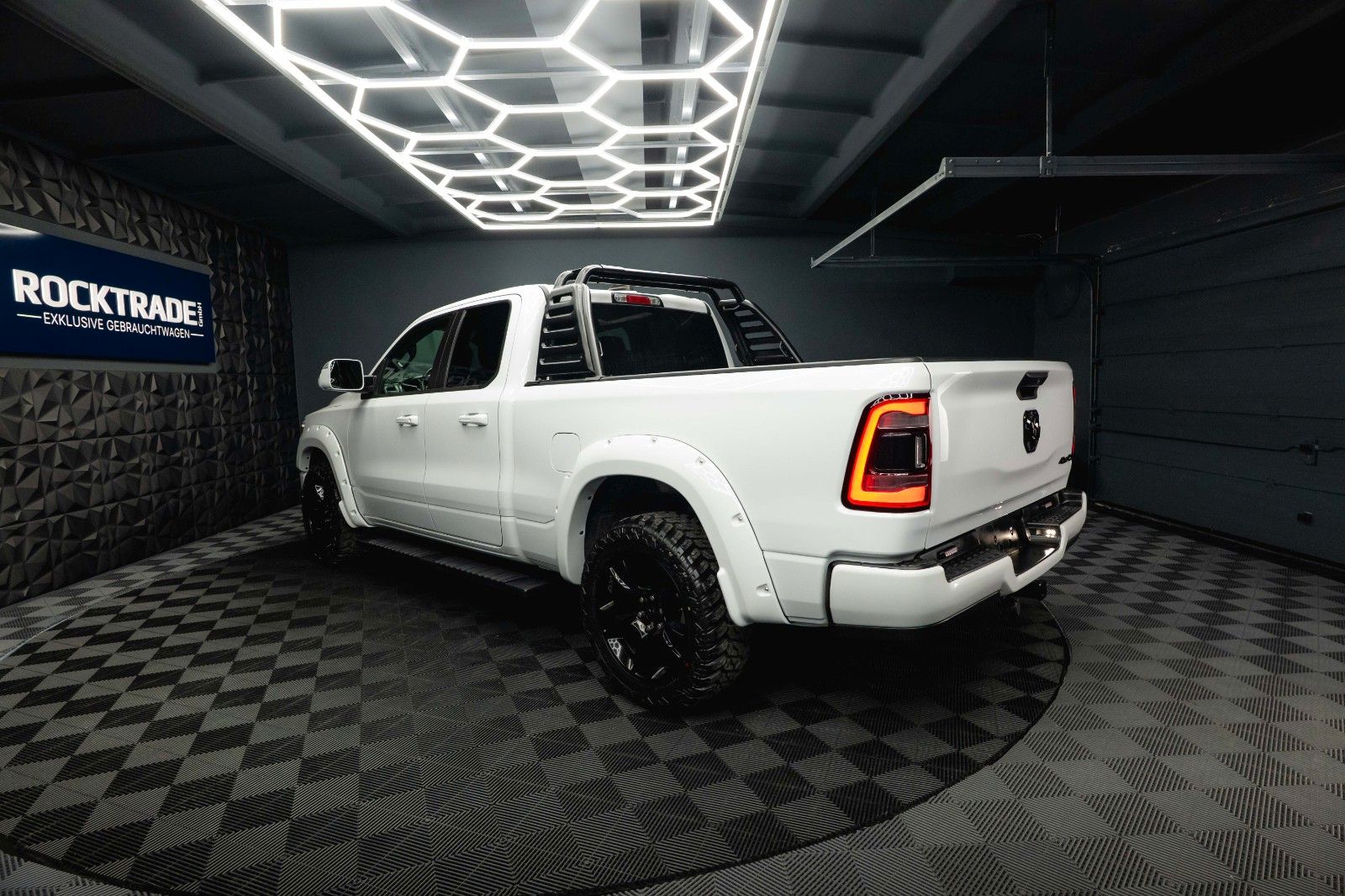 Dodge RAM 5.7 V8 HEMI 4x4 OFFROAD LONGBED Limited 19%