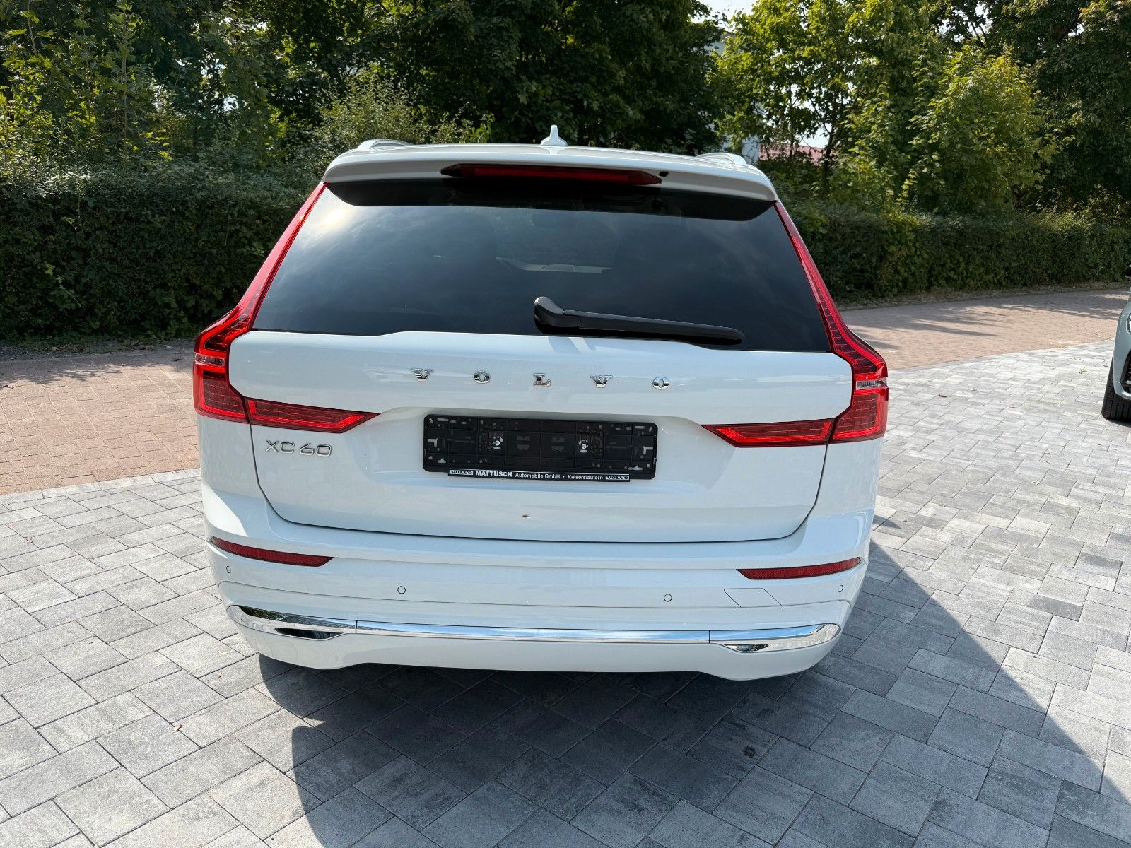 Volvo XC60 T6 AWD+INSCRIPTION+AHK+20"+PANO
