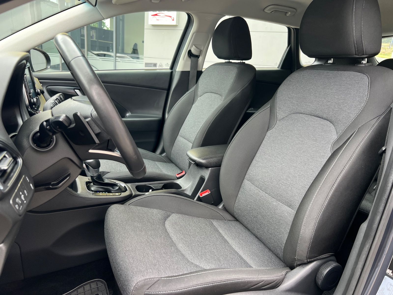 Hyundai i30 Trend Mild-Hybrid - Samsaru's Car Outlet