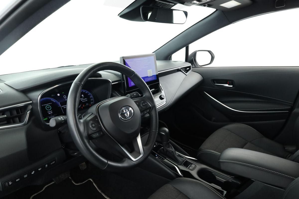 Toyota Corolla Touring Sports 2.0 CVT Team D Navi Kam