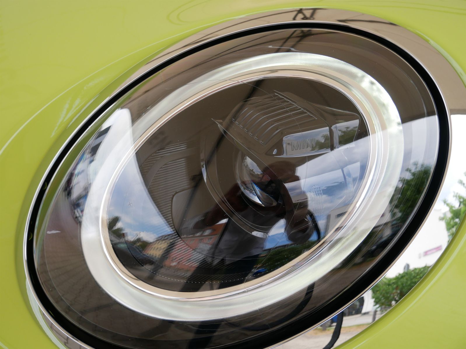 MINI Cooper Cabrio - Samsaru's Car Outlet