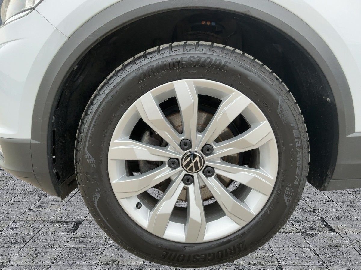 Volkswagen T-Roc 1.5 TSI SPORT - Samsaru's Car Outlet