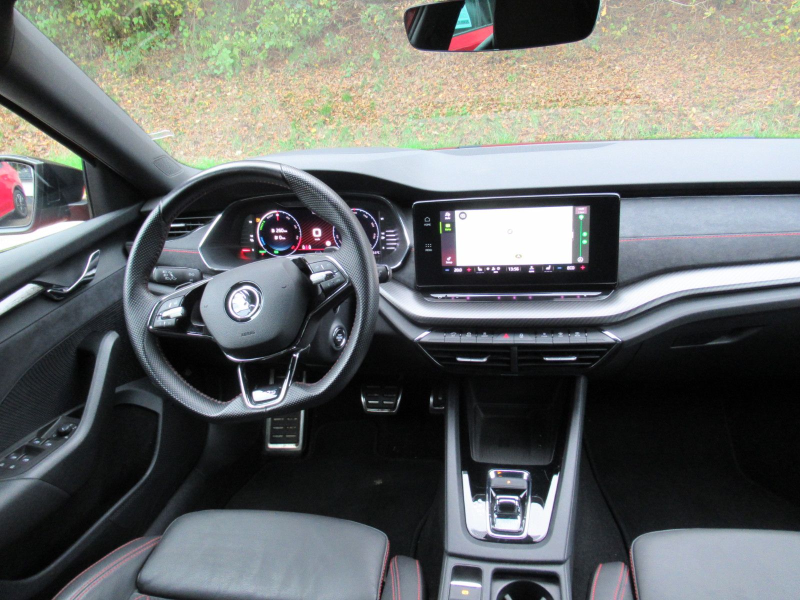 Skoda Octavia 1.4 TSI iV DSG RS FIRST EDITION - Samsaru's Car Outlet