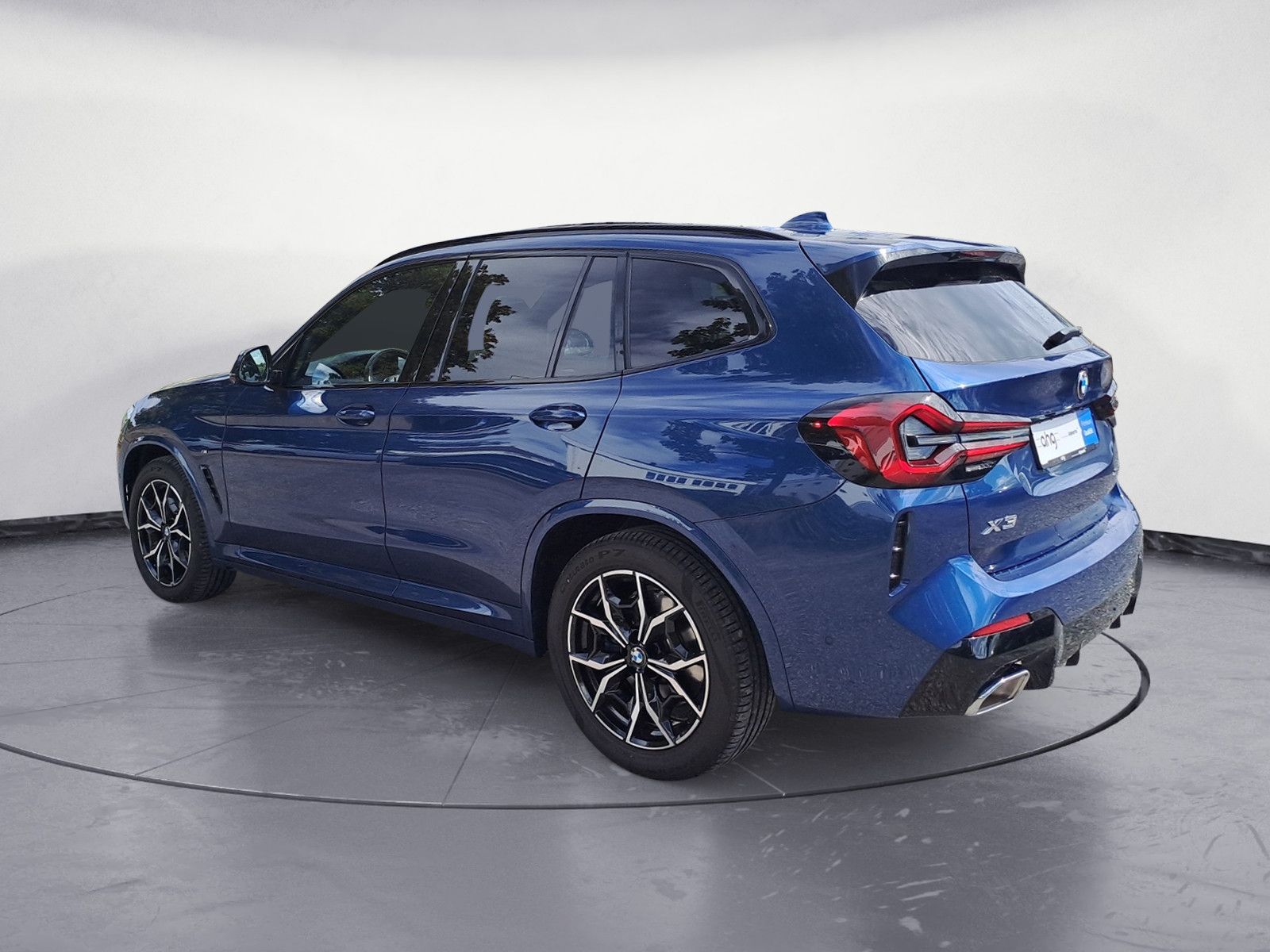 BMW X3 xDrive30i AT M-Sport Pano HeadUp Kamera AHK