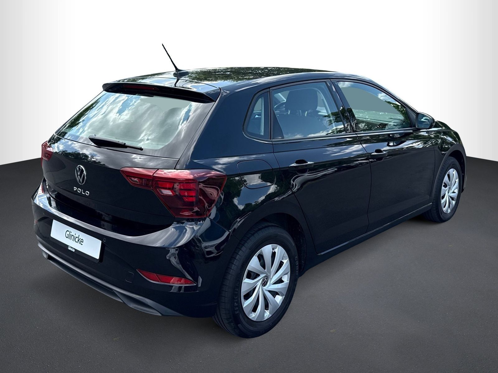 Volkswagen Polo Life 1.0 TSI DSG - Samsaru's Car Outlet