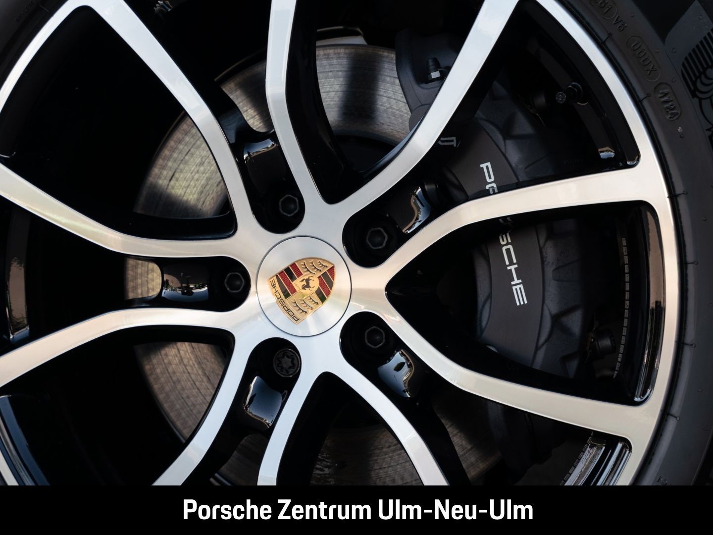 Porsche Cayenne E-Hybrid InnoDrive Head-Up Sitzbelüftung