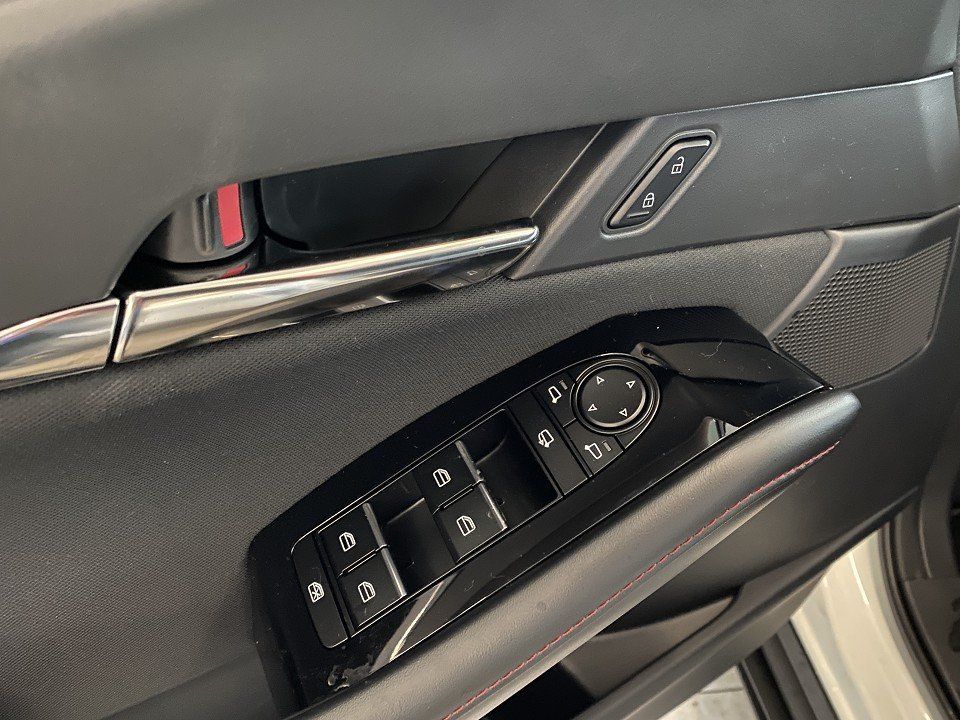 Mazda CX-30 2.5 Homura AUTOMATIK LED, Qi, Log-in, Head