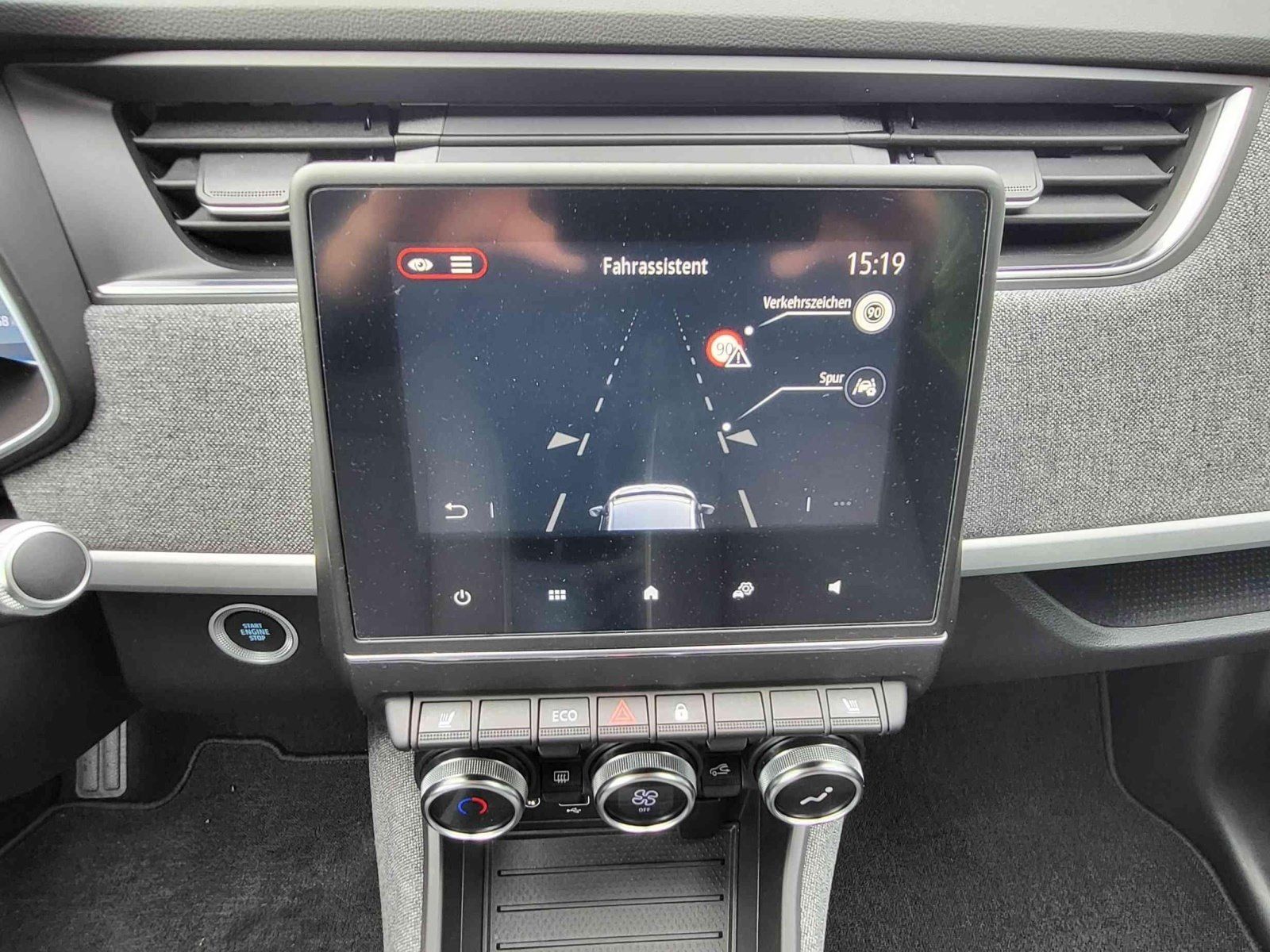 Renault Zoe Z.E.50 R*135* Experience - Samsaru's Car Outlet