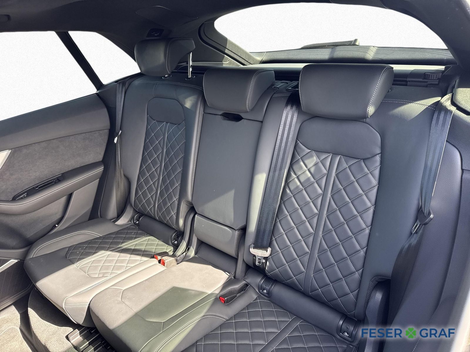 Audi Q8 50 TDI qu 2x S line AHK PANO LUFT STANDHZG.