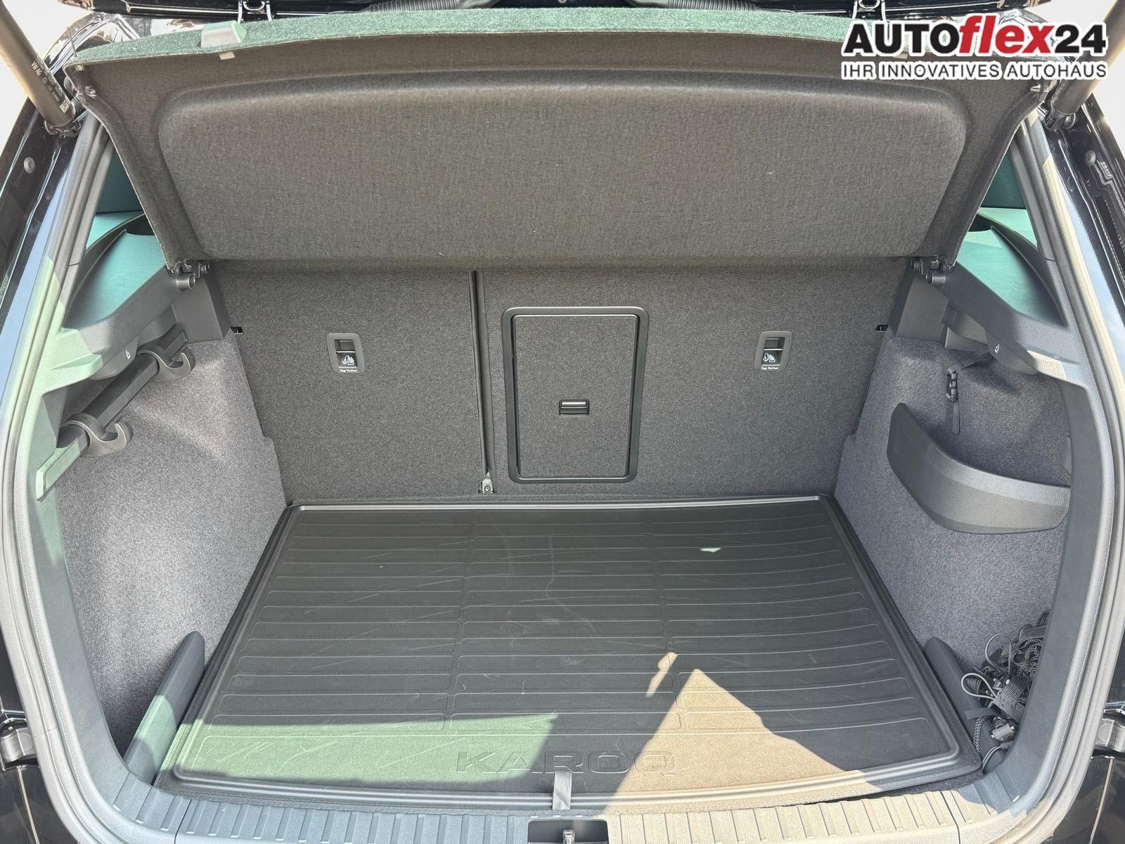 Skoda Karoq Sportline 2,0 TSI 4x4 DSG Leder 2ZKlima...