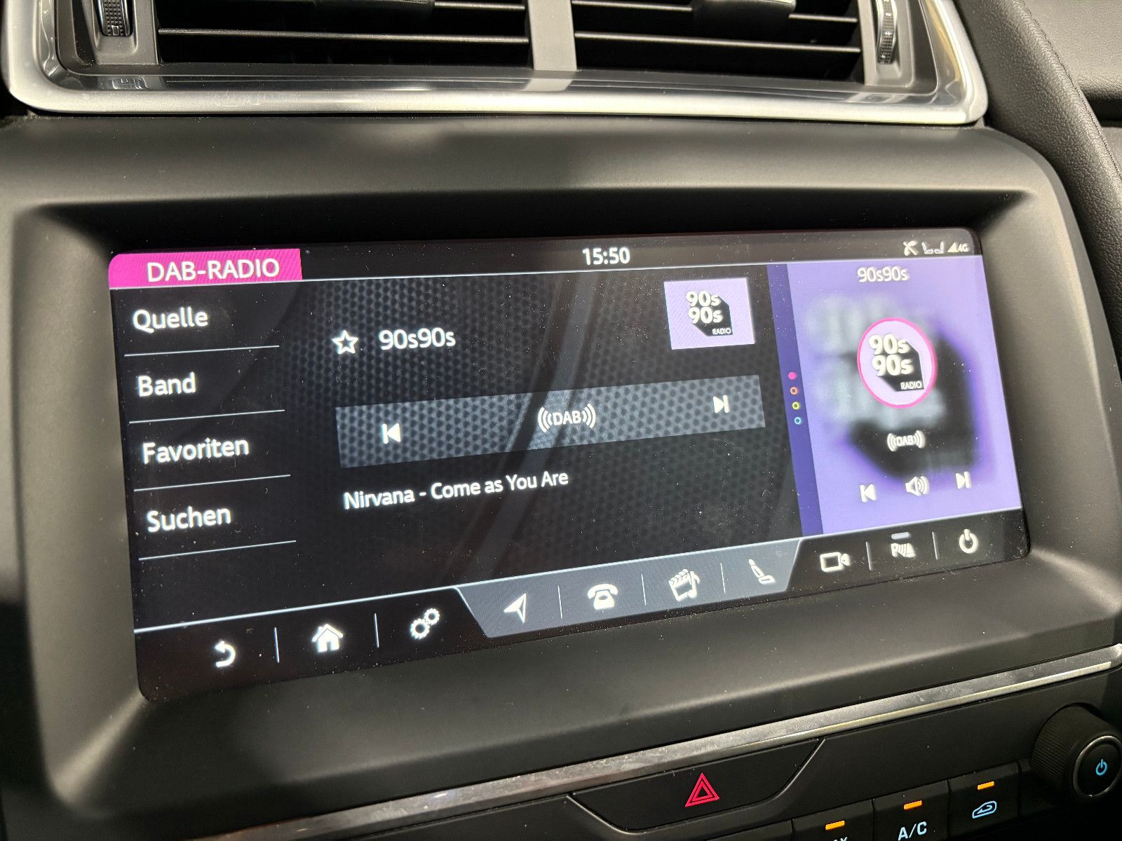 Jaguar E-PACE S/NAVI/KAMERA/APPLE/ACC/SHZ/KLIMA/TOTWINK