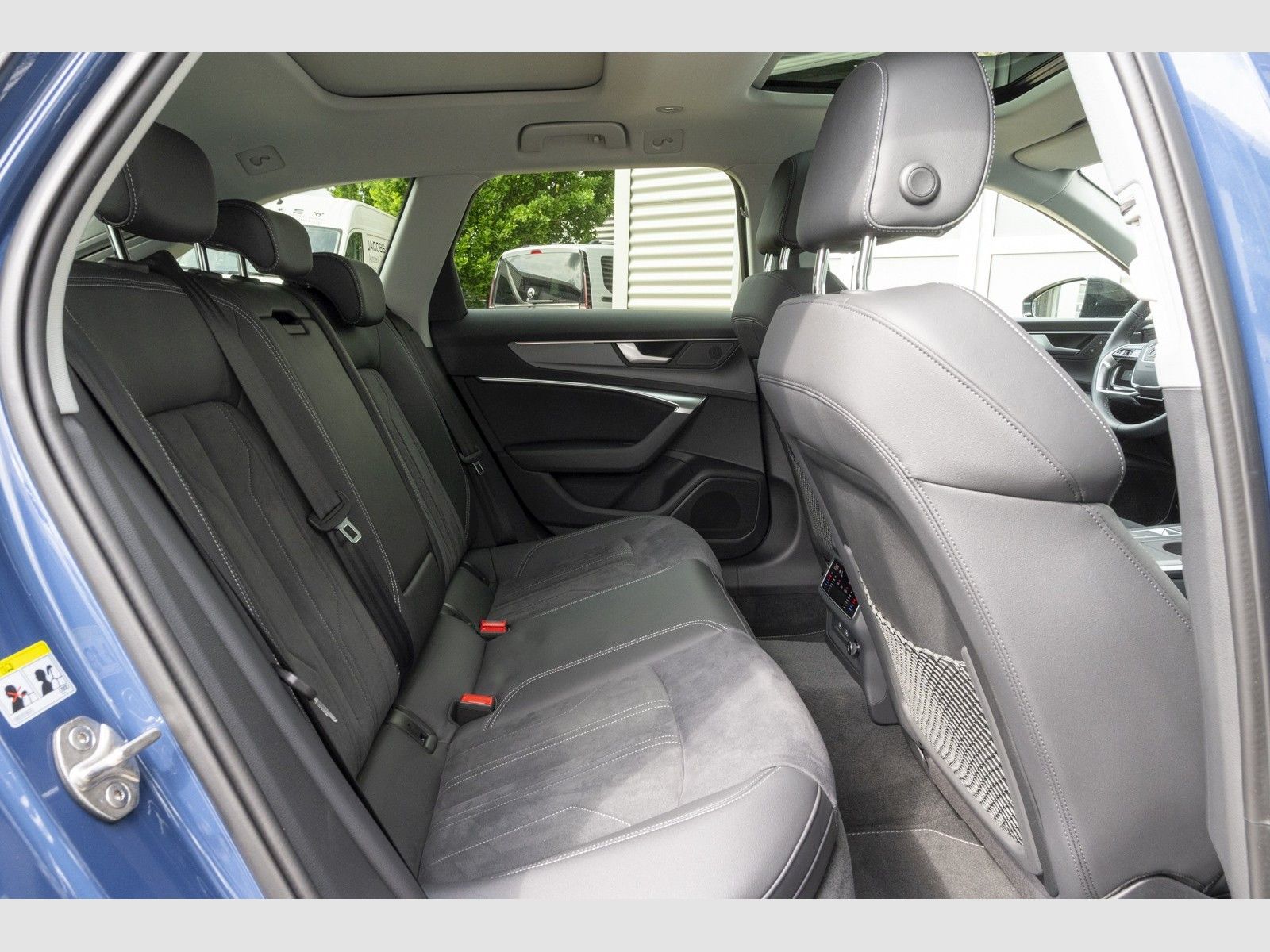 Audi A6 Avant 45 TFSI S line S tronic - Samsaru's Car Outlet