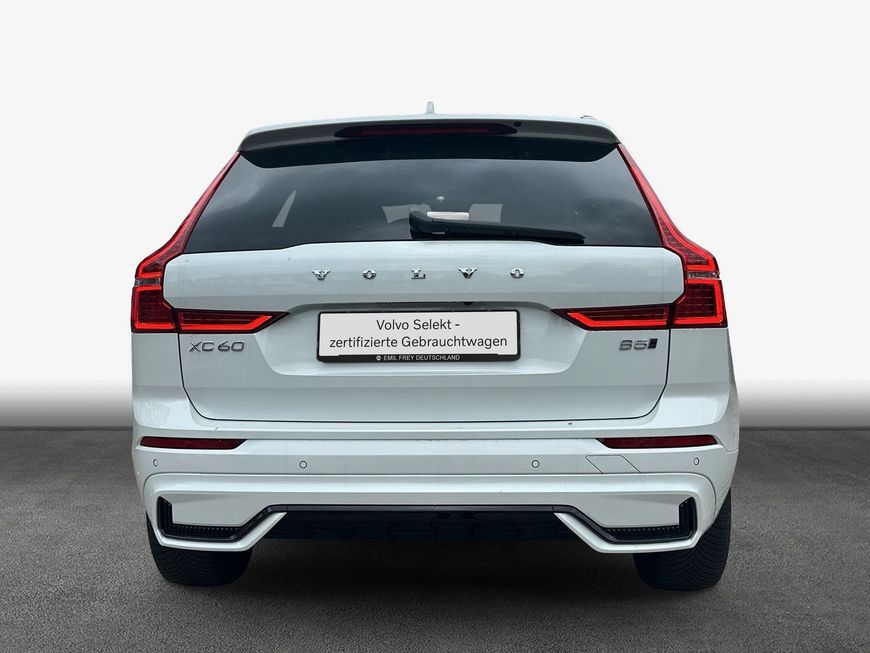 Volvo XC60 B5 B AWD Plus Dark