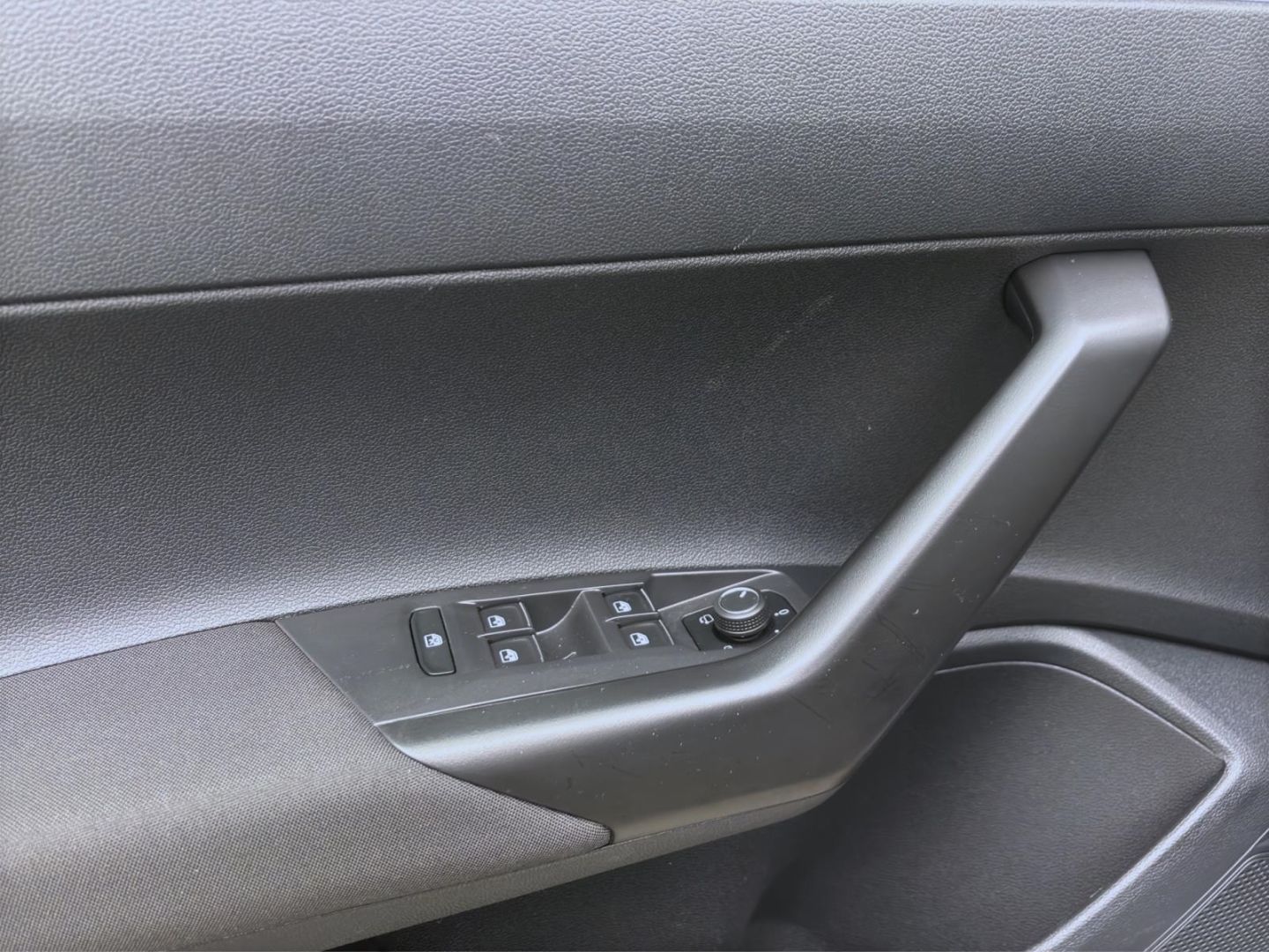 Volkswagen Taigo 1.0 TSI DSG STYLE - Samsaru's Car Outlet
