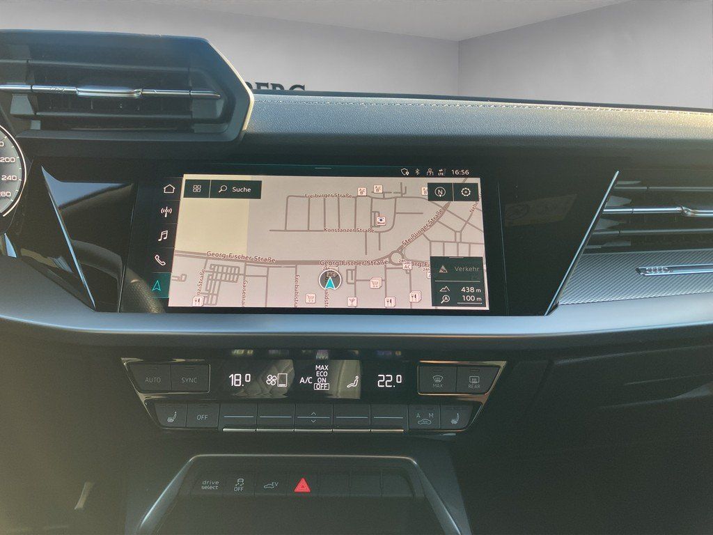 Audi A3 Sportb. 45 TFSIe S Line Einparkhilfe hinten