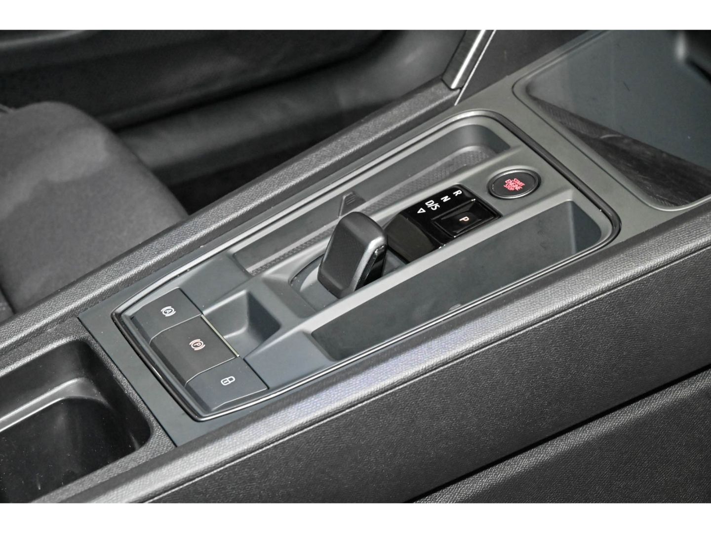 Cupra Formentor 1.4 e-HYBRID 6-Gang-DSG+PANO+AHK+NAVI+