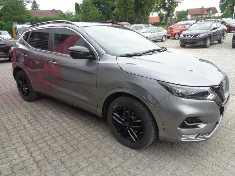 Nissan Qashqai 1.3 DIG-T DCT N-TEC - Samsaru's Car Outlet