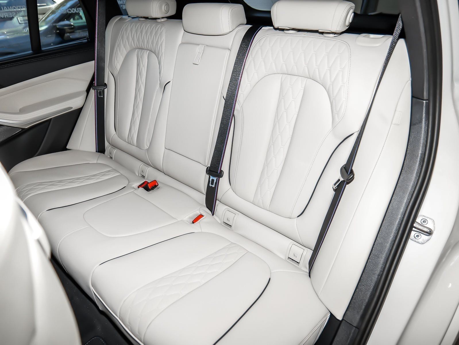 BMW X5 xDrive40d MSportPro PANO HUD AHK DAPro Massag