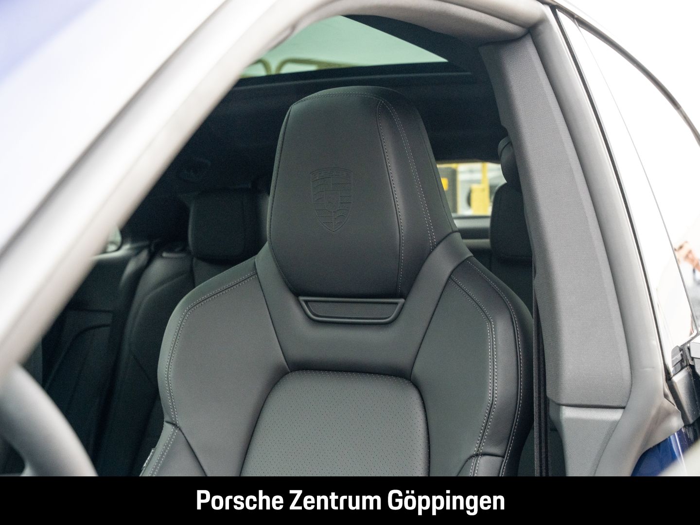 Porsche Macan 4 Luftfederung Panoramadach BOSE HA-Lenkun