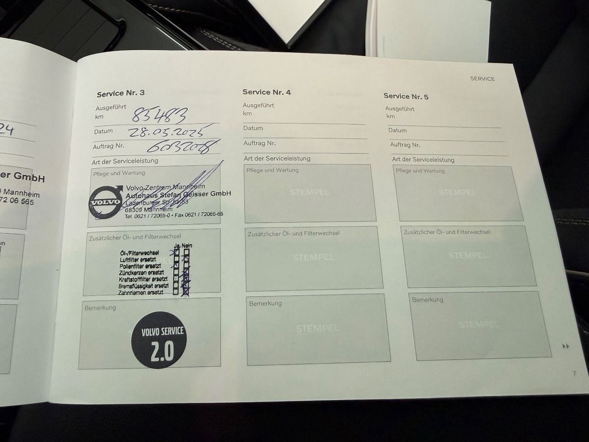 Volvo V60 Kombi Plus Dark Recharge Plug-In Hybrid AWD