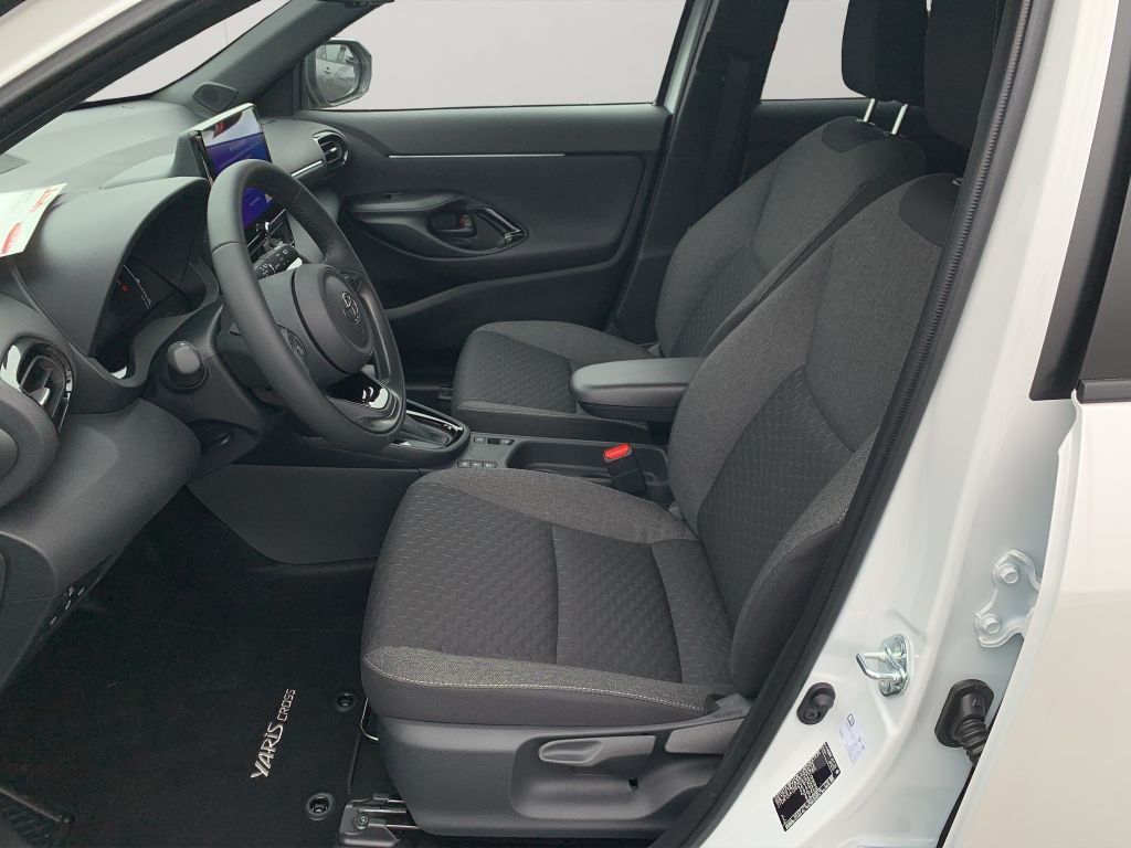 Toyota Yaris Cross Hybrid 130 1.5 VVT-i Teamplayer*