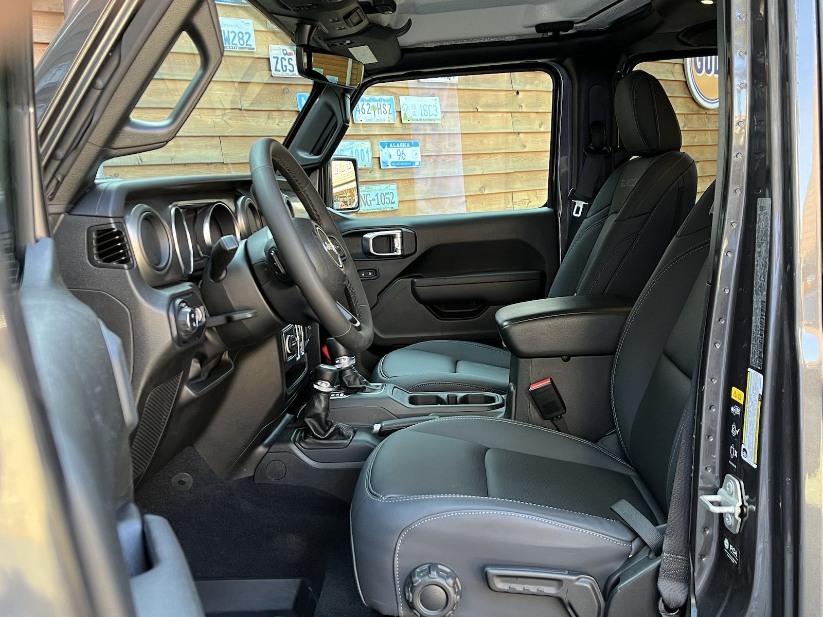 Jeep Gladiator 3,6l WILLYS 4x4 CarPlay AHK ALPINE LPG