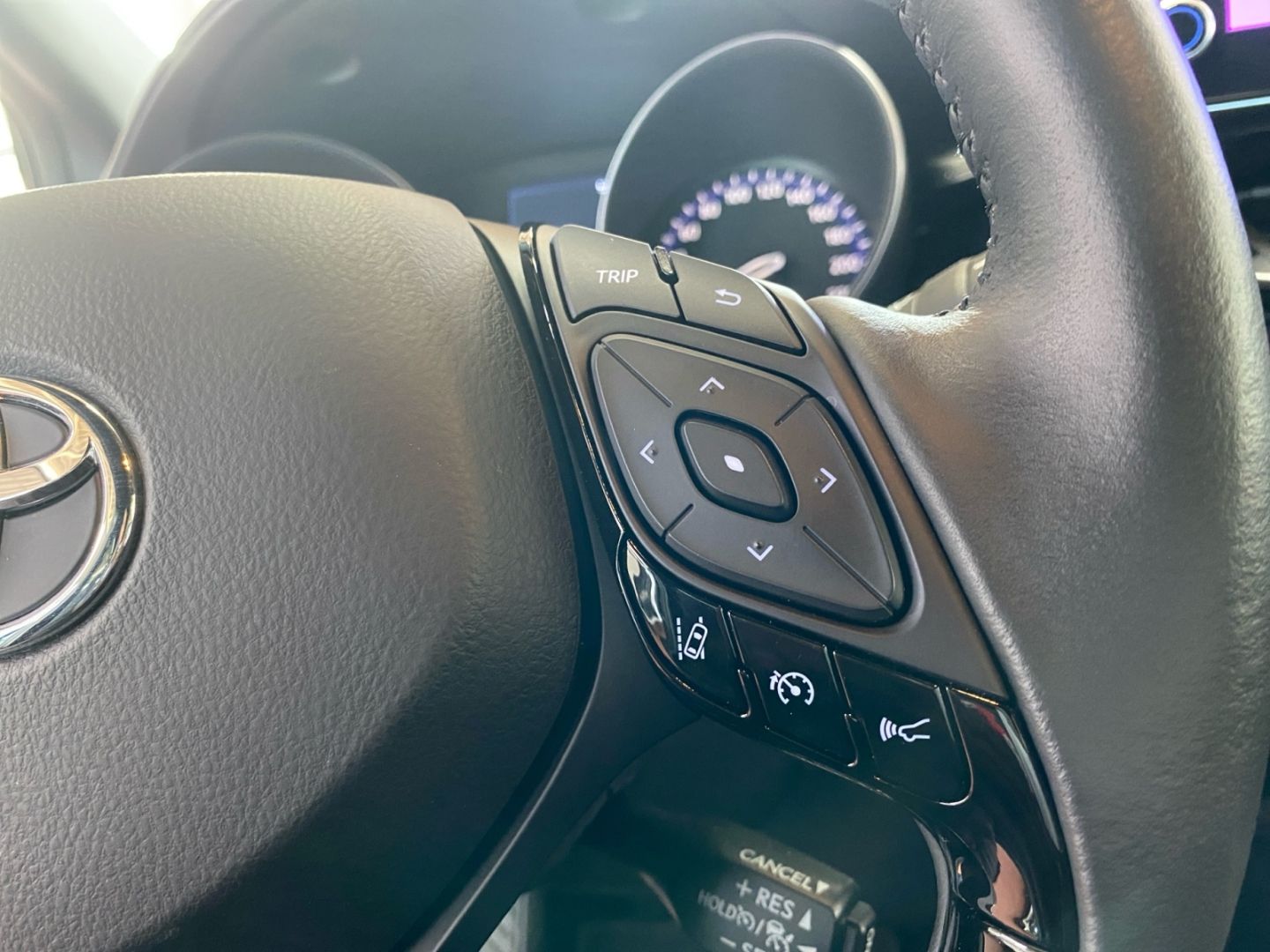 Toyota C-HR 2.0 Hybrid Team D *LED*ACC*CarPlay*CAM*SHZ*