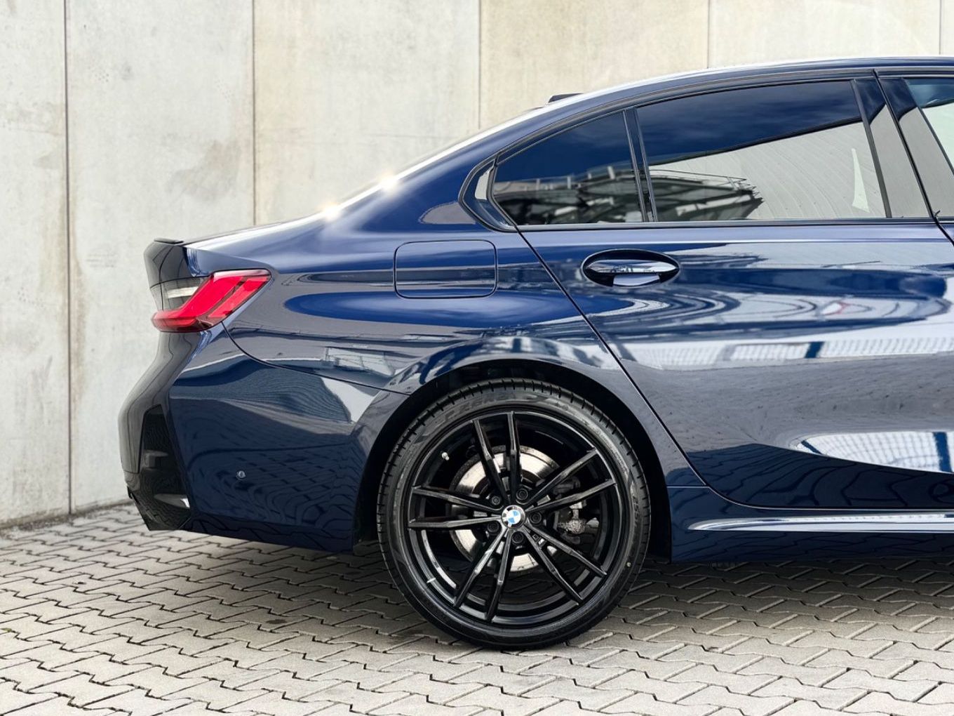 BMW 320d xD MSport/H&K/Sportsitze/GSD/Standhzg/Indiv