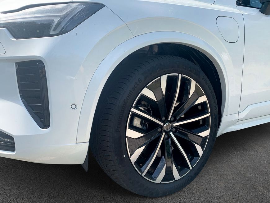 Volvo XC90 T8 AWD Plug-in Hybrid Ultra Dark