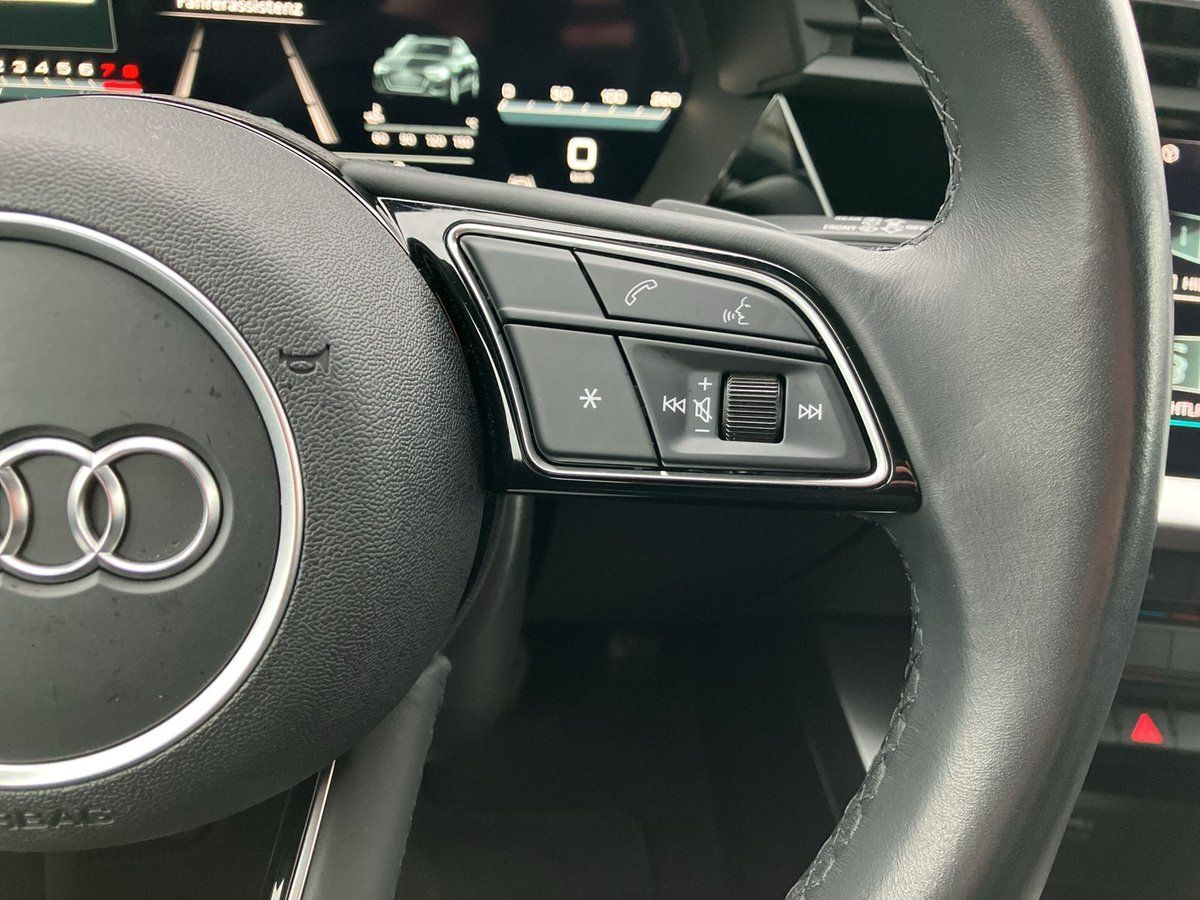 Audi A3 SPORTBACK 35 TFSI S-LINE +LED+SHZ+NAVI+TEMPO+