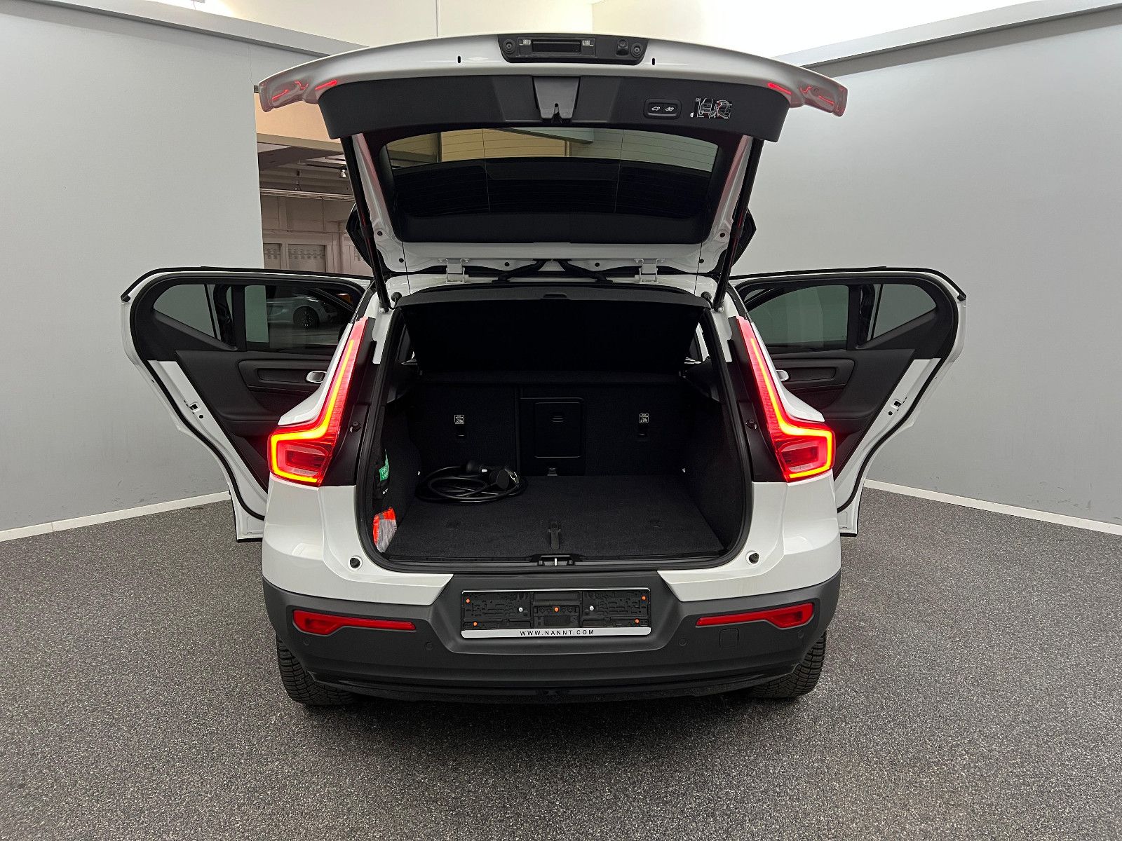 Volvo XC 40 Recharge Pro 360*PANO*MEMO*H&K*INTI-LIGHT