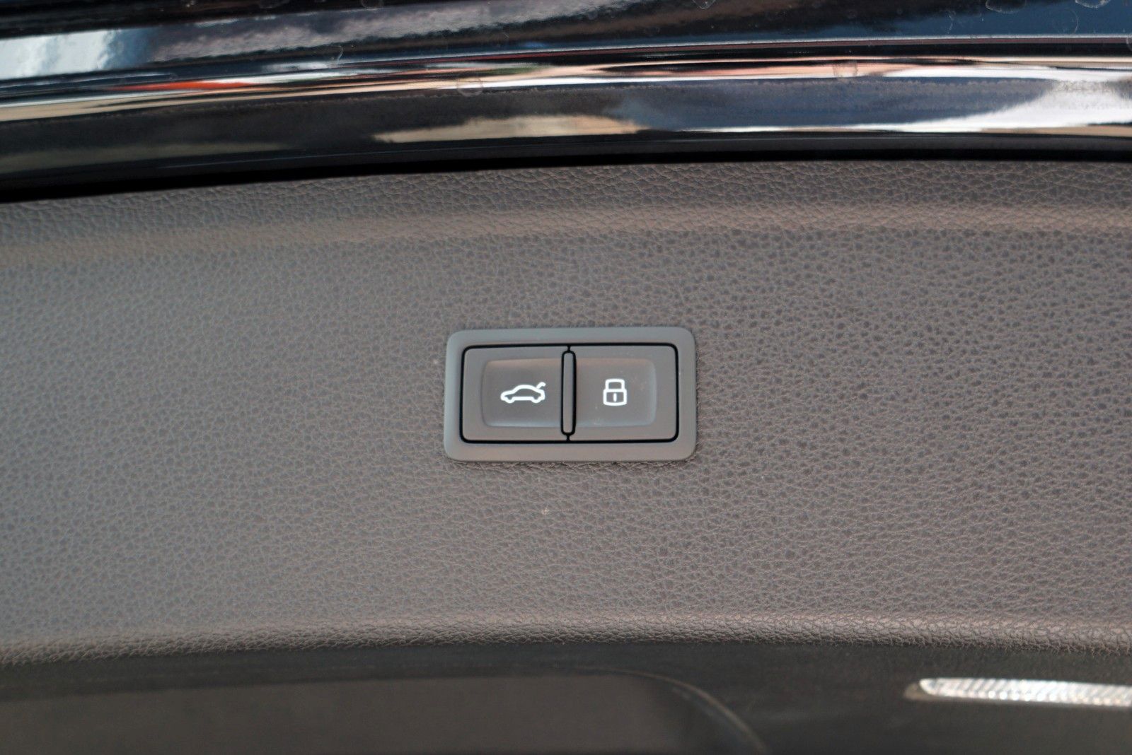 Audi Q5 40 TDI quattro S line - Samsaru's Car Outlet