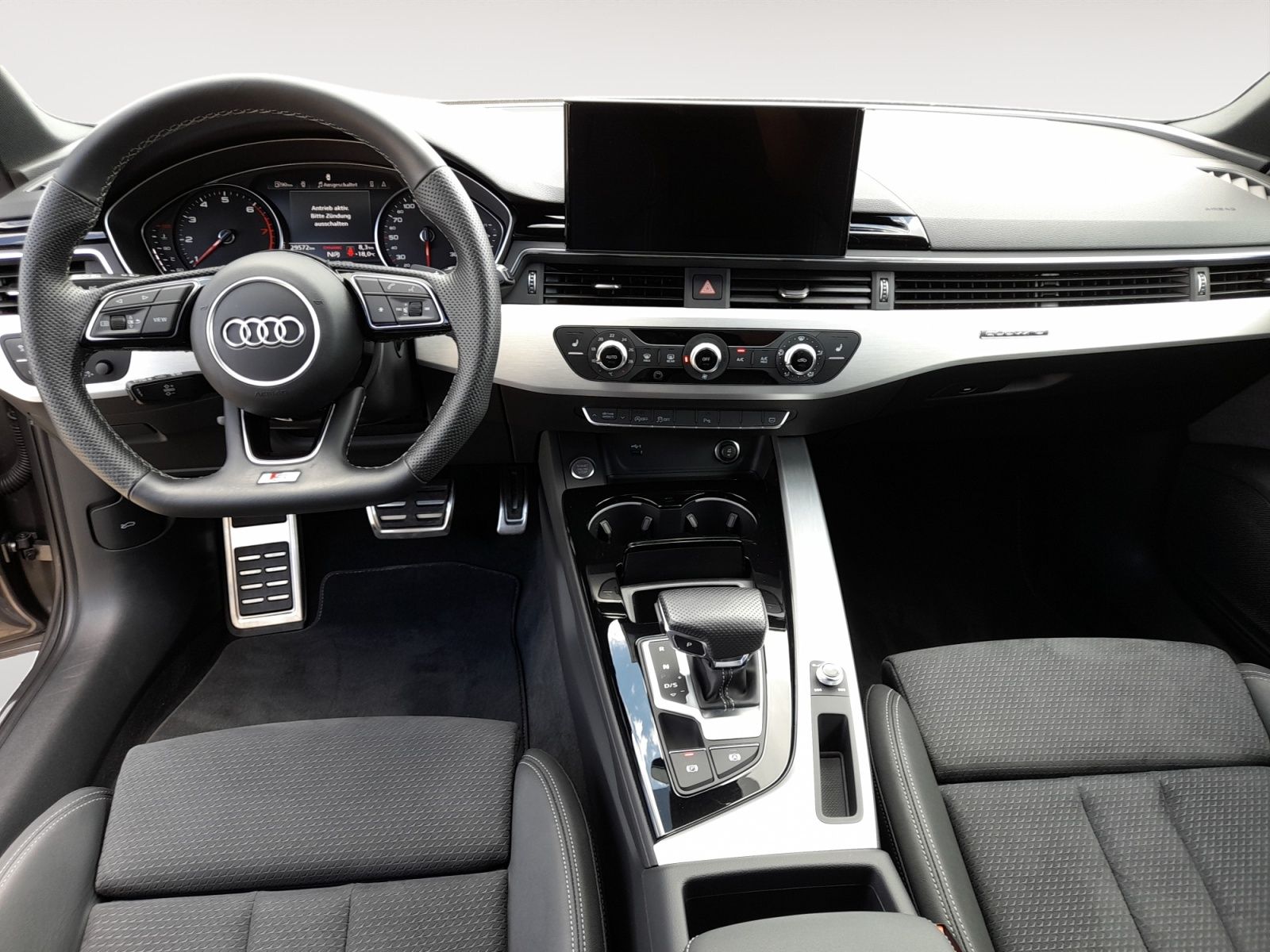 Audi A4 Avant 40 TFSI quattro S-Line - Samsaru's Car Outlet