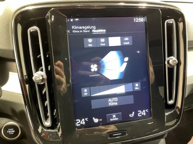 Volvo XC40 T3 Momentum Pro Automatik LED Navi Pano PDC