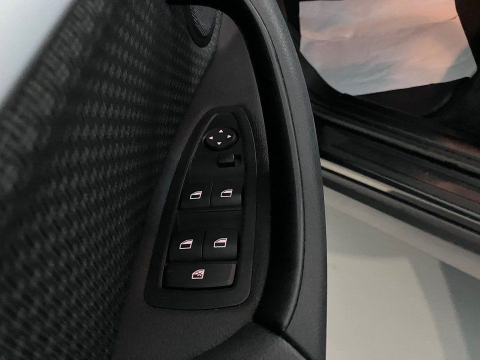 BMW X1 xDrive25e Advantage - Samsaru's Car Outlet
