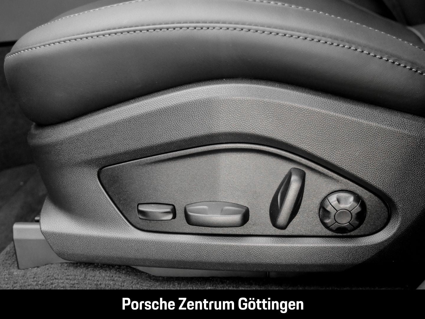 Porsche Macan Turbo InnoDrive LED-Matrix HA-Lenkung