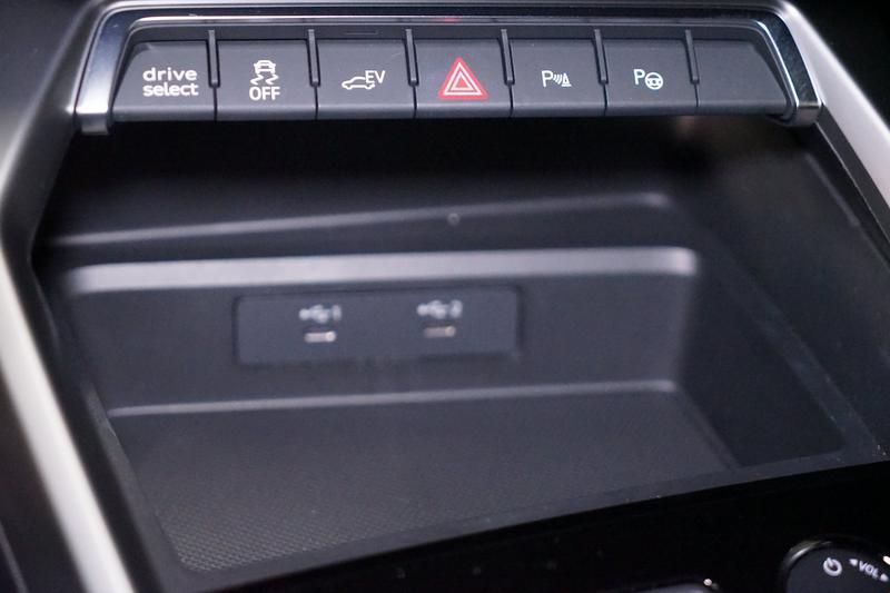 Audi A3 1.4 TFSIe PHEV  S Tronic*ACC*ACC*Virtual*Navi