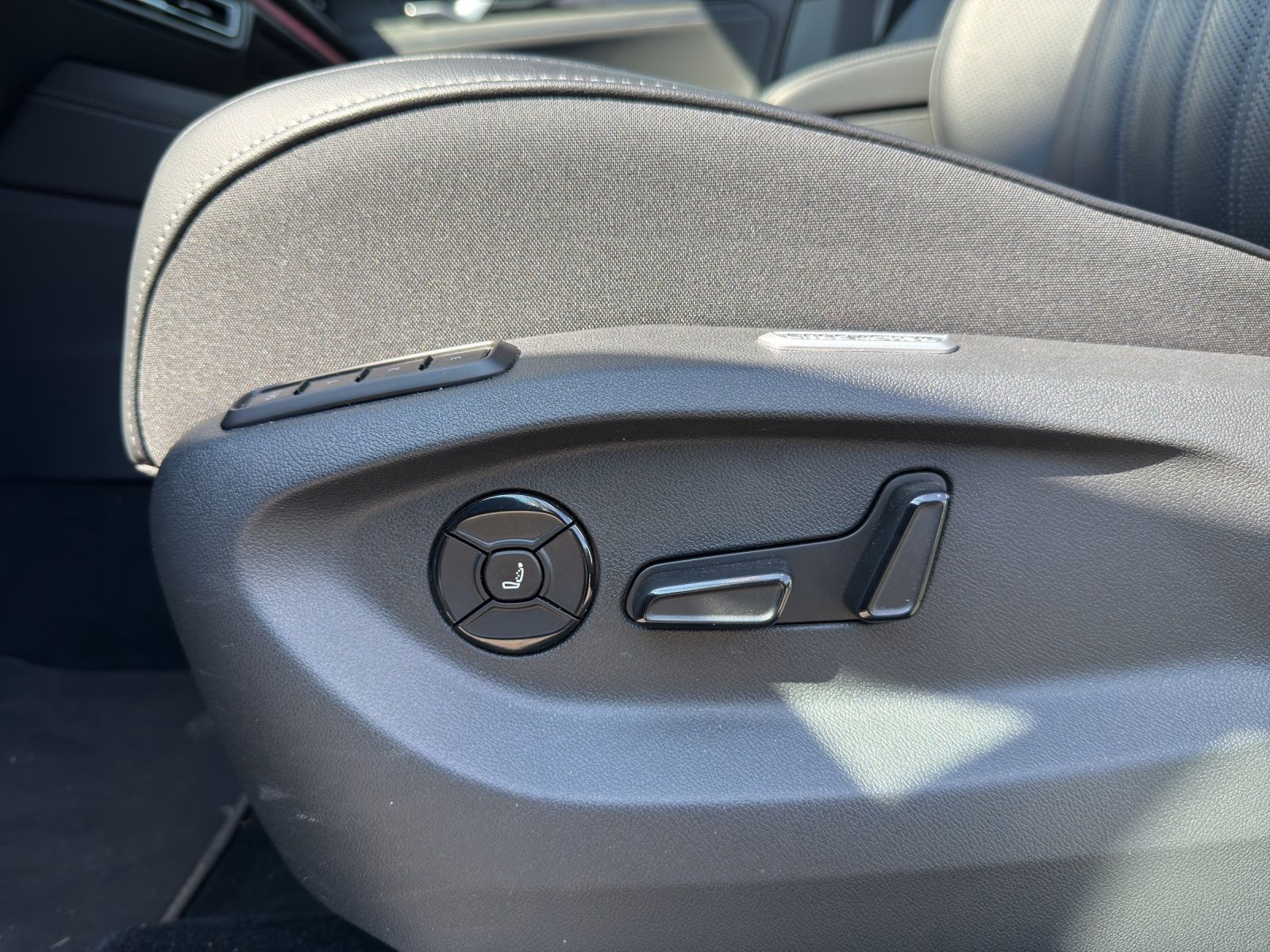 Volkswagen Tiguan 1.5 e-Hybrid DSG R-LINE*BLACK-STYLE*IQ.LI