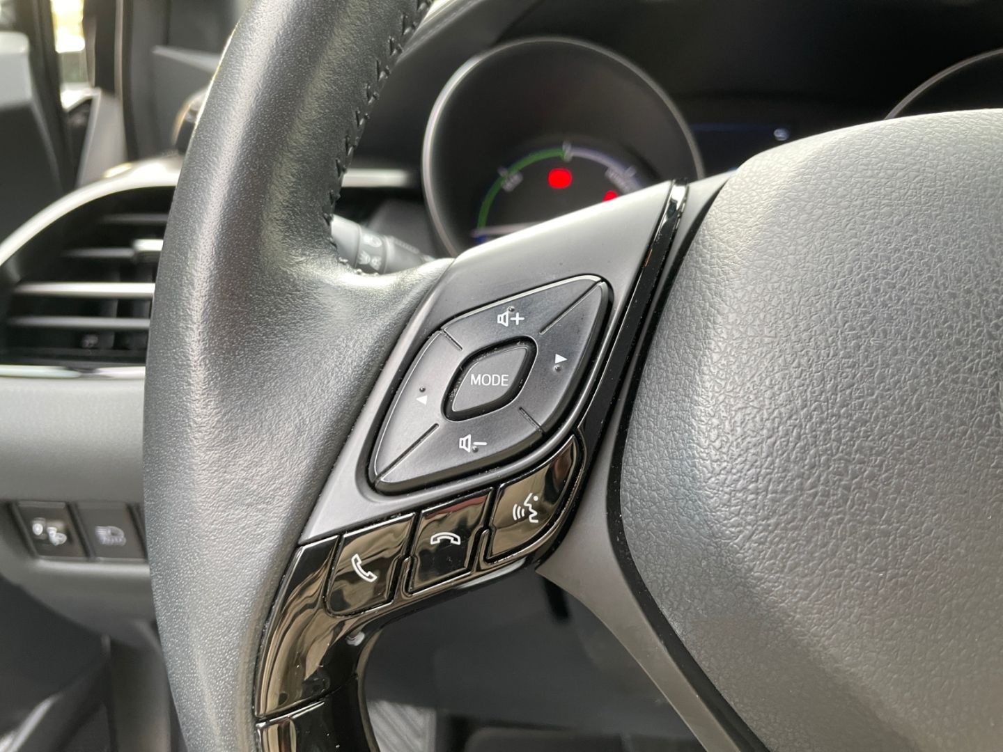 Toyota C-HR 2.0 Hybrid Team D *LED*ACC*CarPlay*CAM*SHZ*