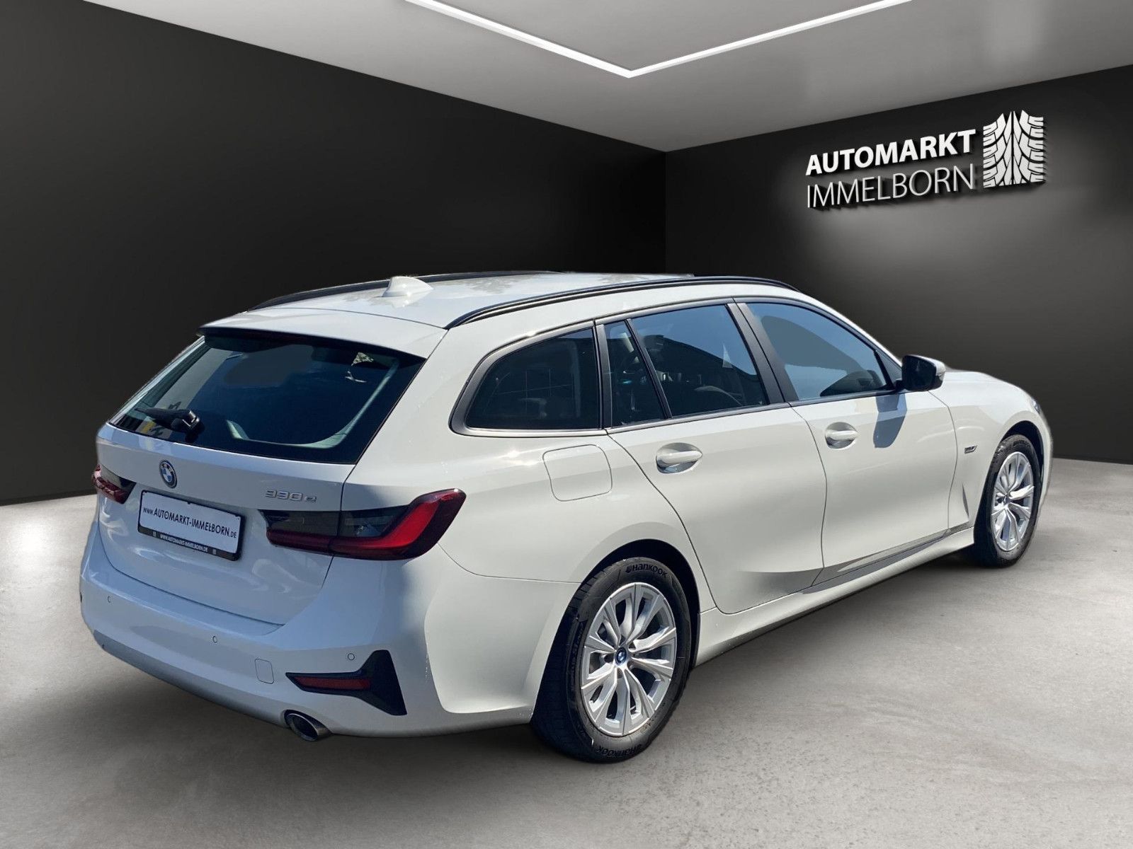 BMW 330 e - Samsaru's Car Outlet