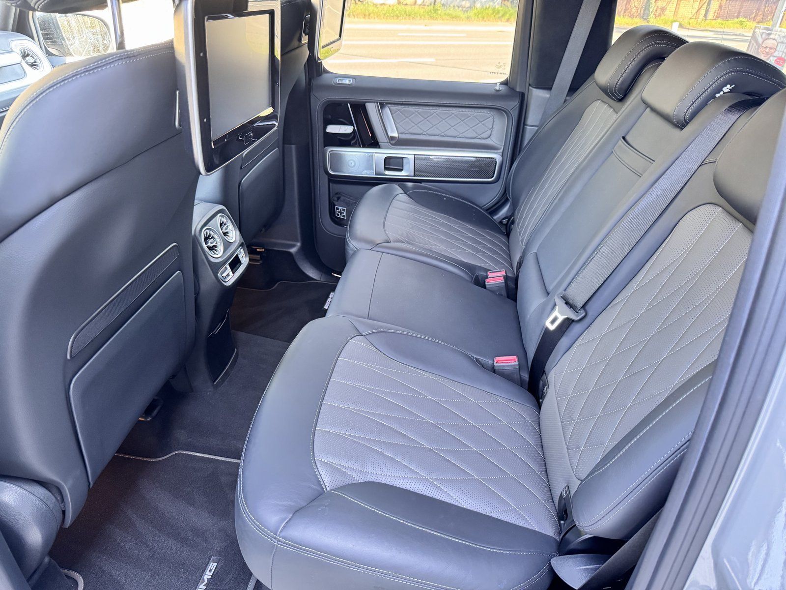 Mercedes-Benz AMG G 63 - Samsaru's Car Outlet