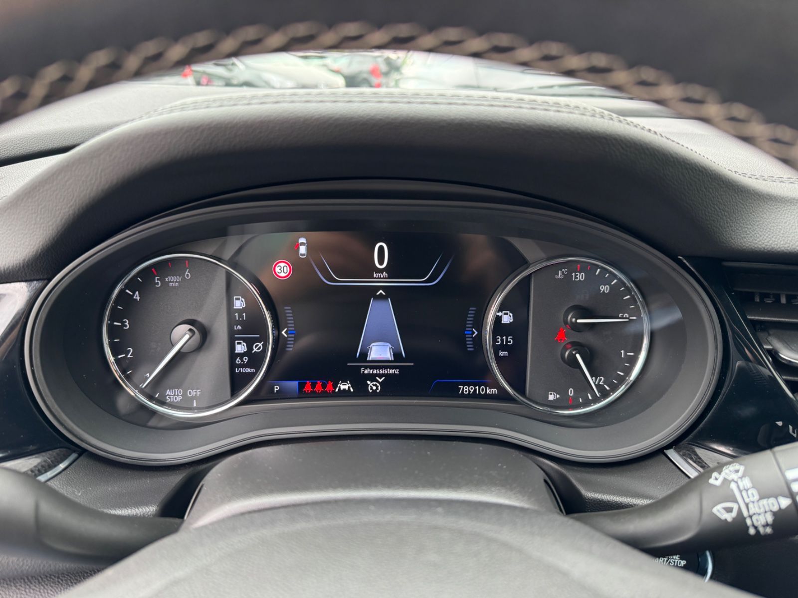 Opel Insignia B Sports Tourer Business - Samsaru's Car Outlet