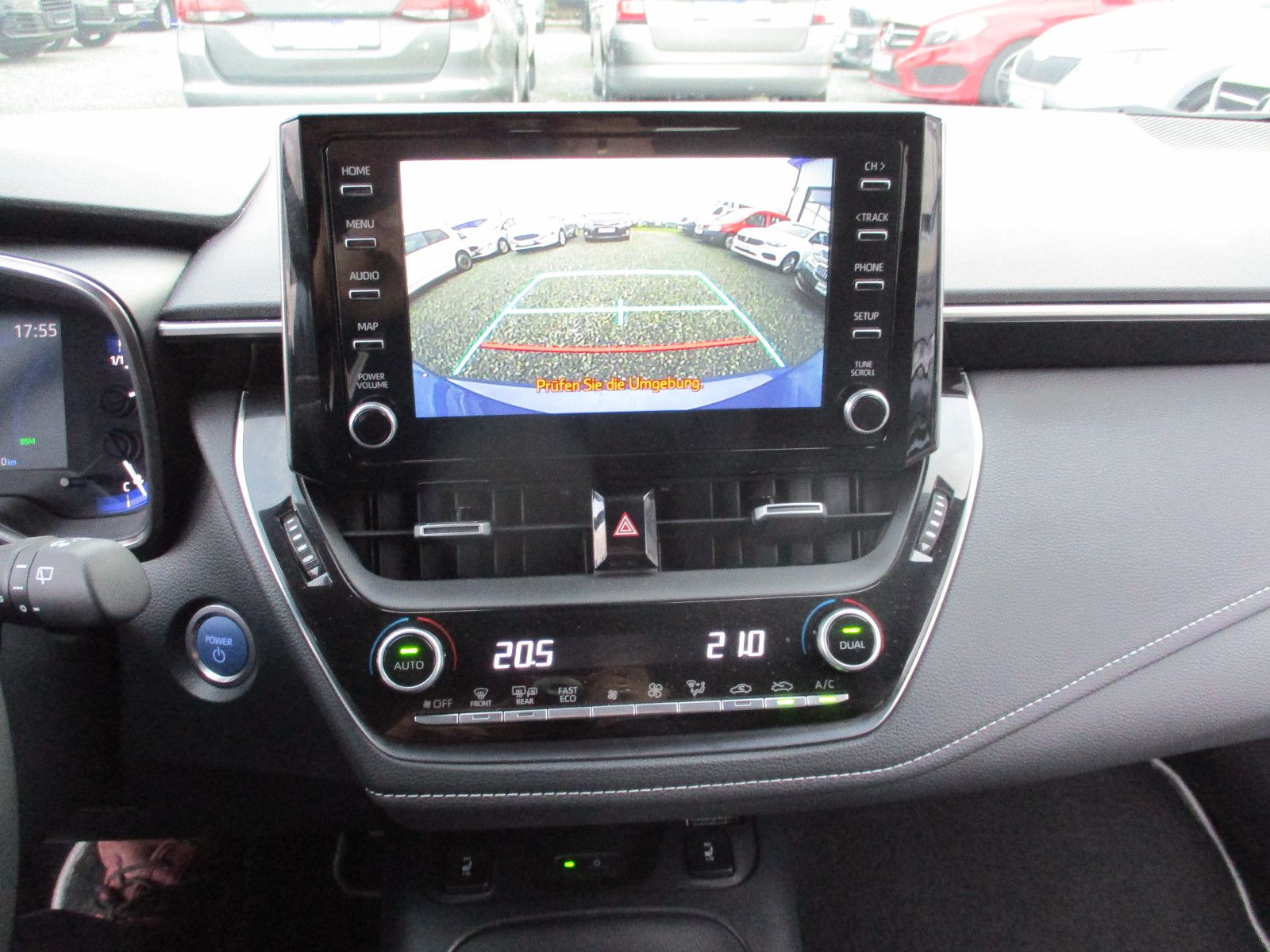 Toyota Corolla Hybrid 1.8 Club - Samsaru's Car Outlet