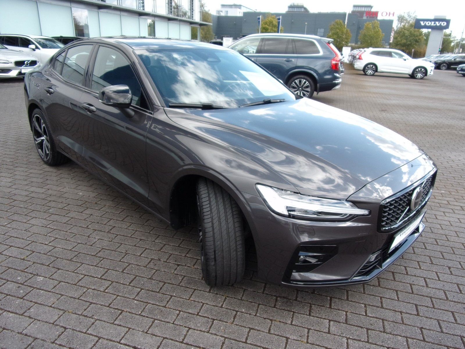 Volvo S60 B4 Lim. Plus Dark